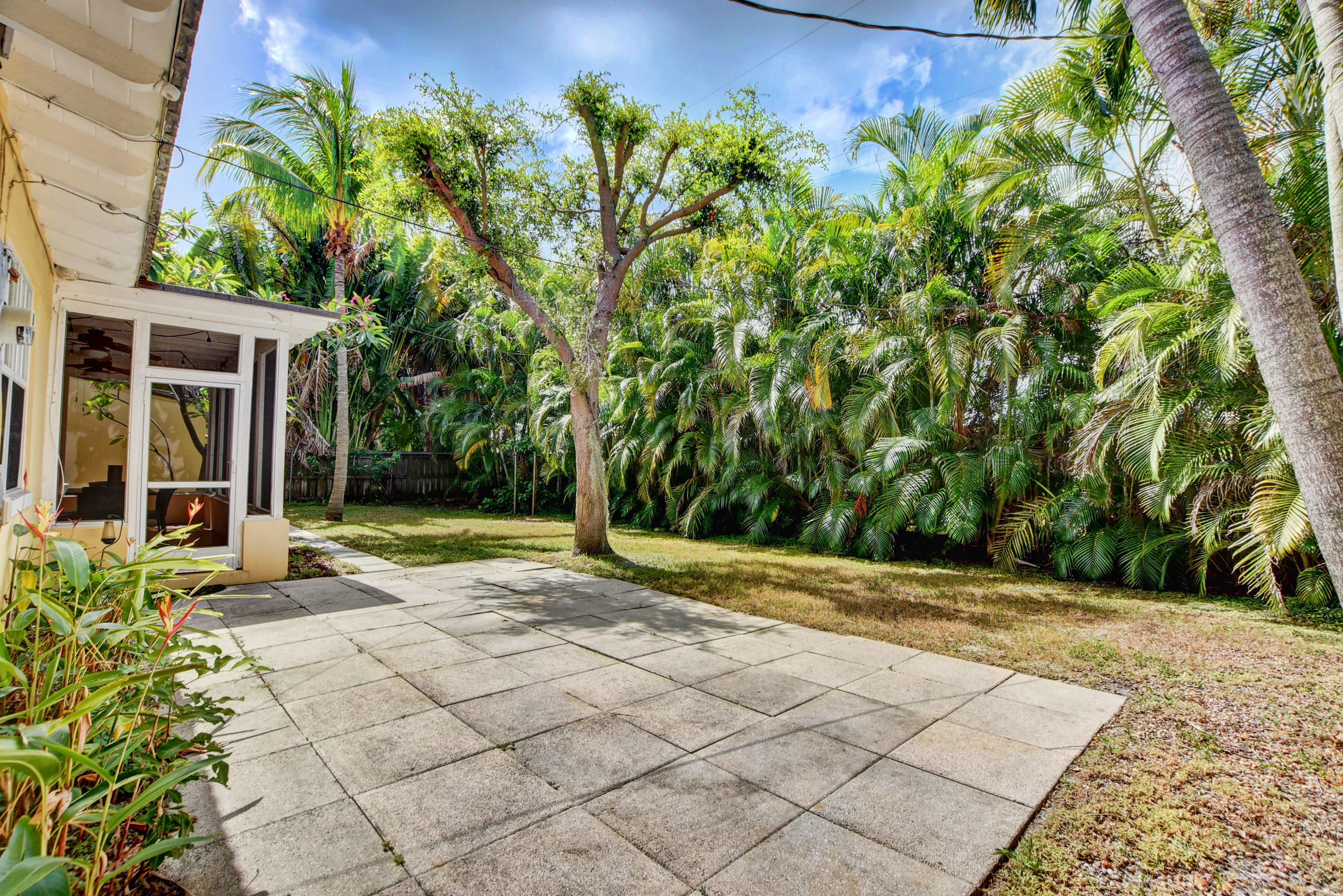 324 Edmor Road West Palm Beach, FL 33405 - Photo 24 of 26 Open Patio