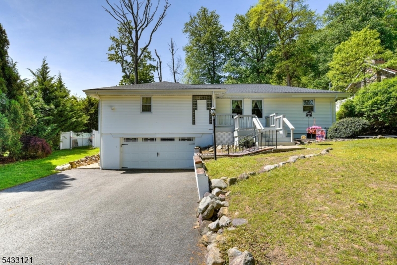 77 Marion Avenue Butler, NJ 07405 - Photo 1 of 46