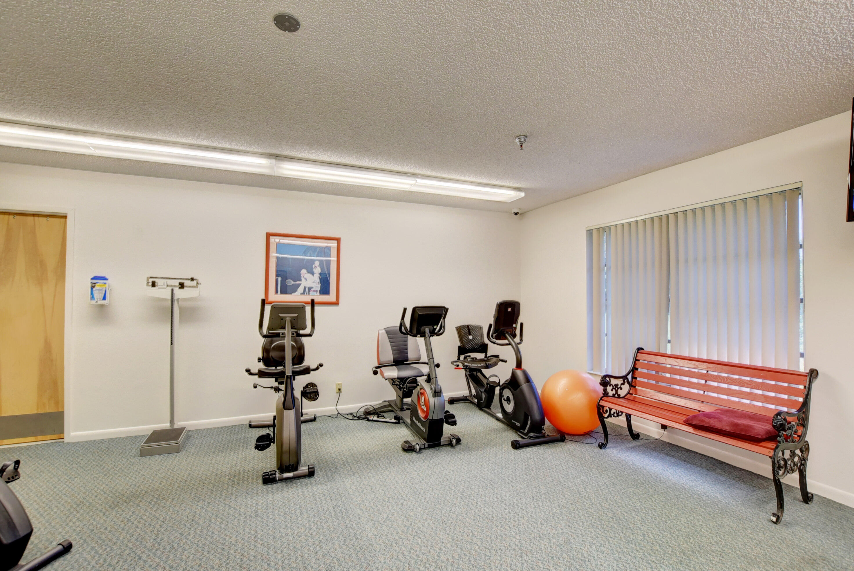 8204 Summerbreeze Lane Boca Raton, FL 33496 - Photo 41 of 47 a view of a room with gym equipment