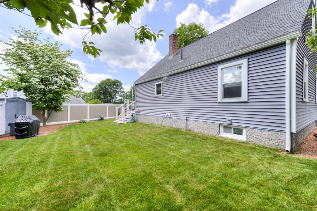 10 Ridgewood Road Worcester, MA 01606 - Photo 31 of 38