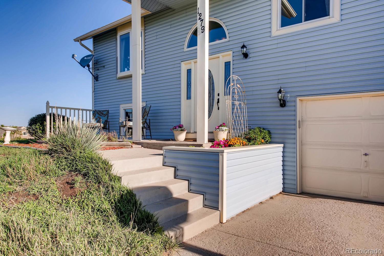 1279 Coronado Road Elizabeth, CO 80107 - Photo 3 of 28 Gallery Image 3