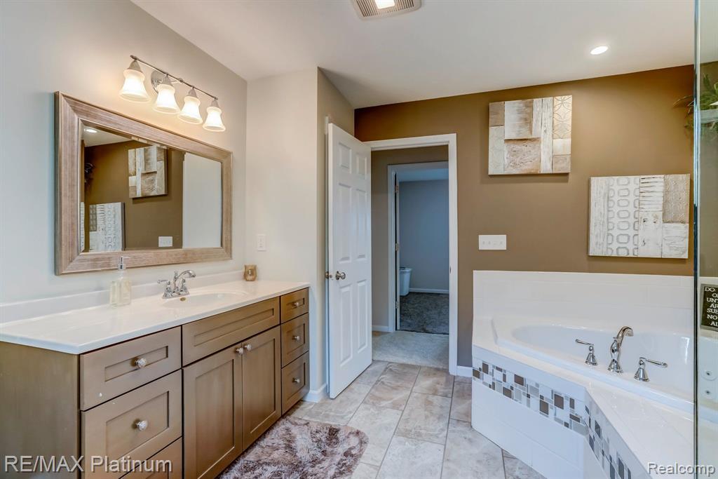 5307 Dickson Street Howell, MI 48843 - Photo 22 of 37