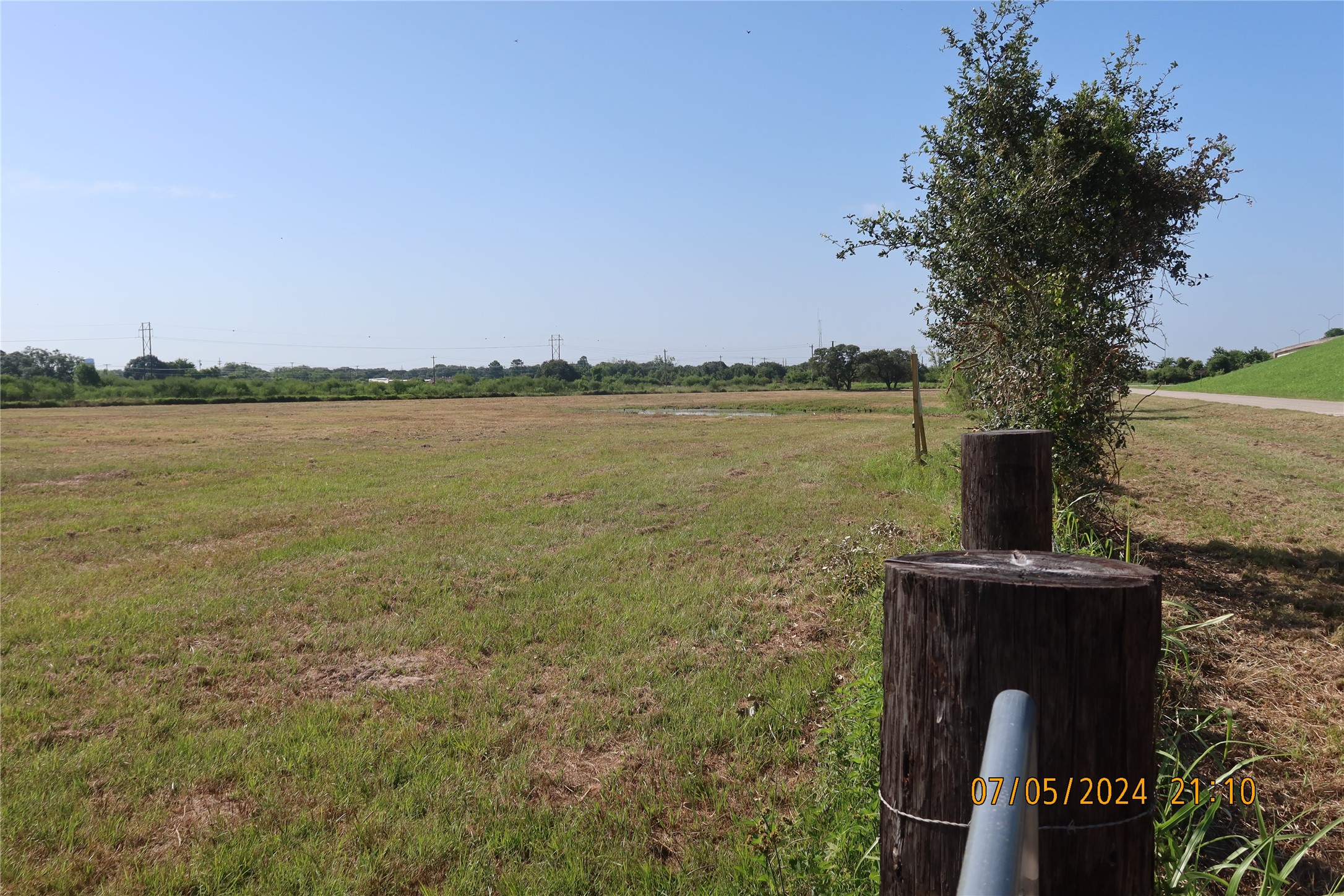 1046 Railhead Road Columbus, TX 78934 - Photo 6 of 24 a picture of a lake with a mountain view