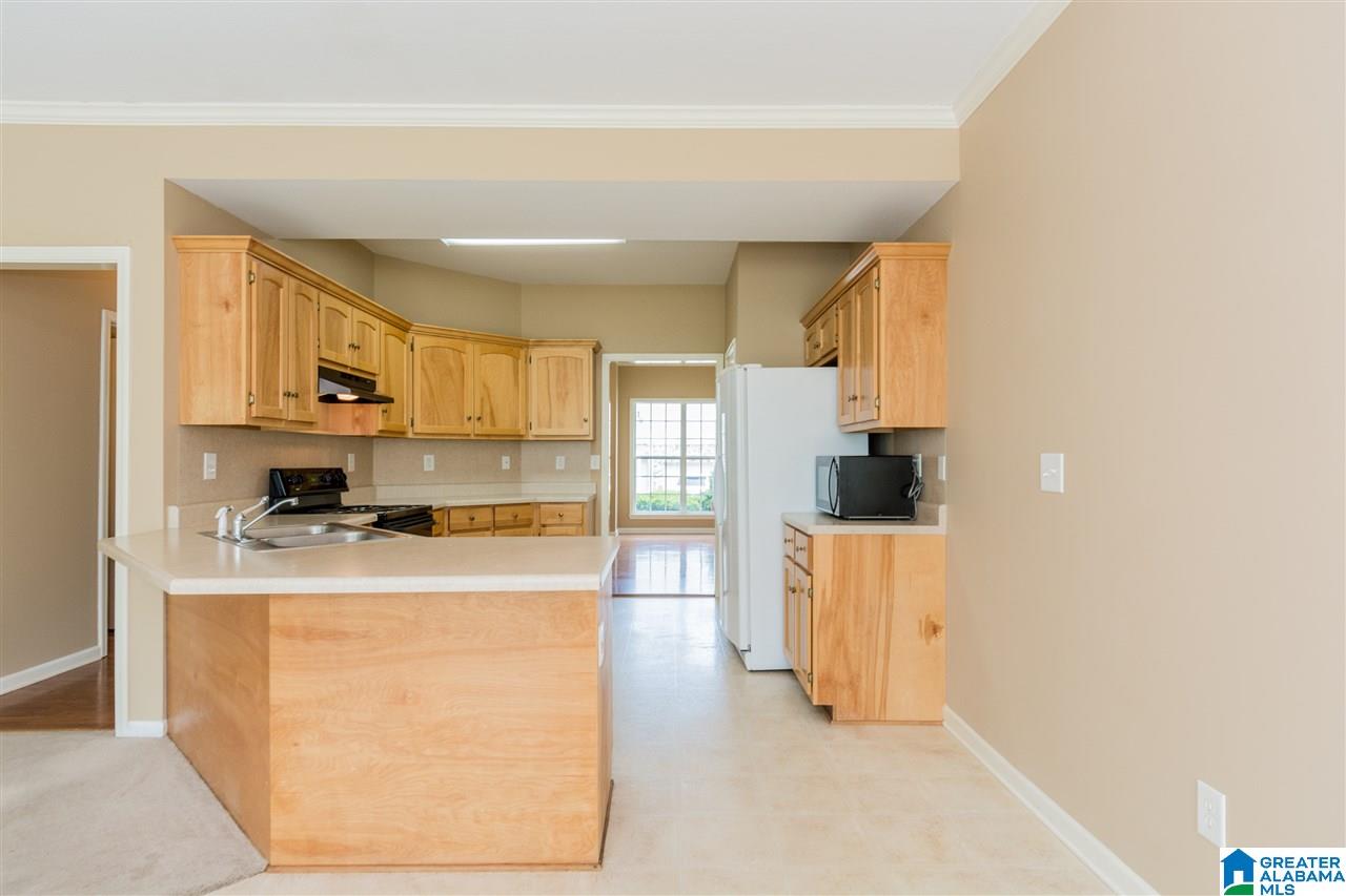 569 Hackberry Ridge Cove Birmingham, AL 35226 - Photo 7 of 32