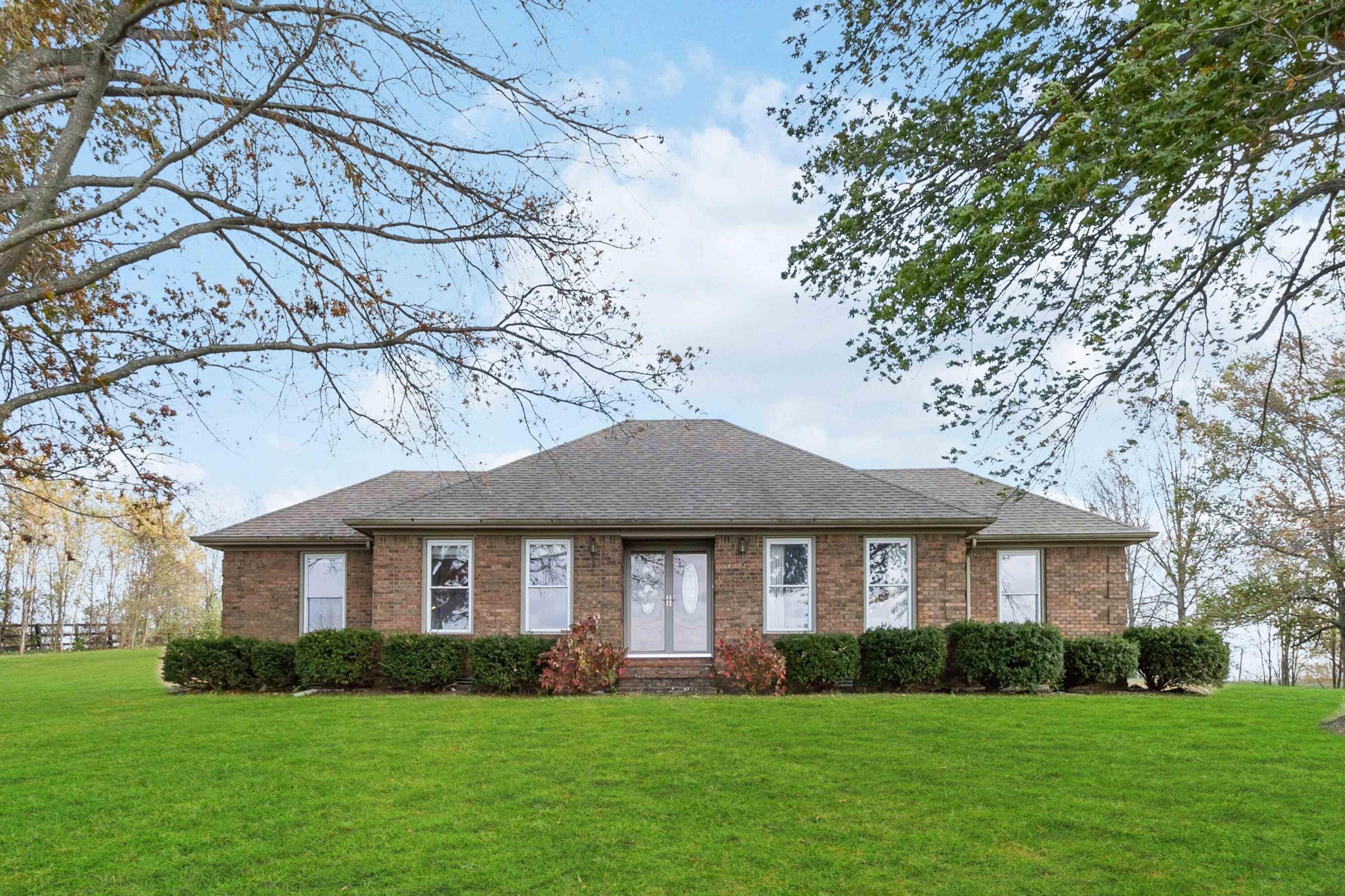 440 Flanagan Station Road Winchester, KY 40391 - Photo 1 of 62 001