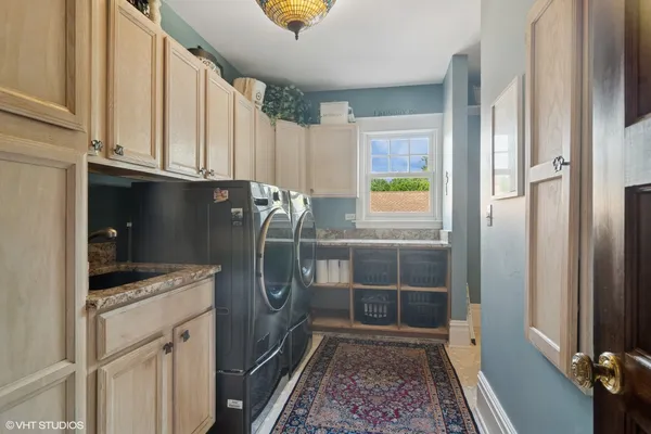 $2,150,000 | 300 East Euclid Avenue, Arlington Heights, IL 60004