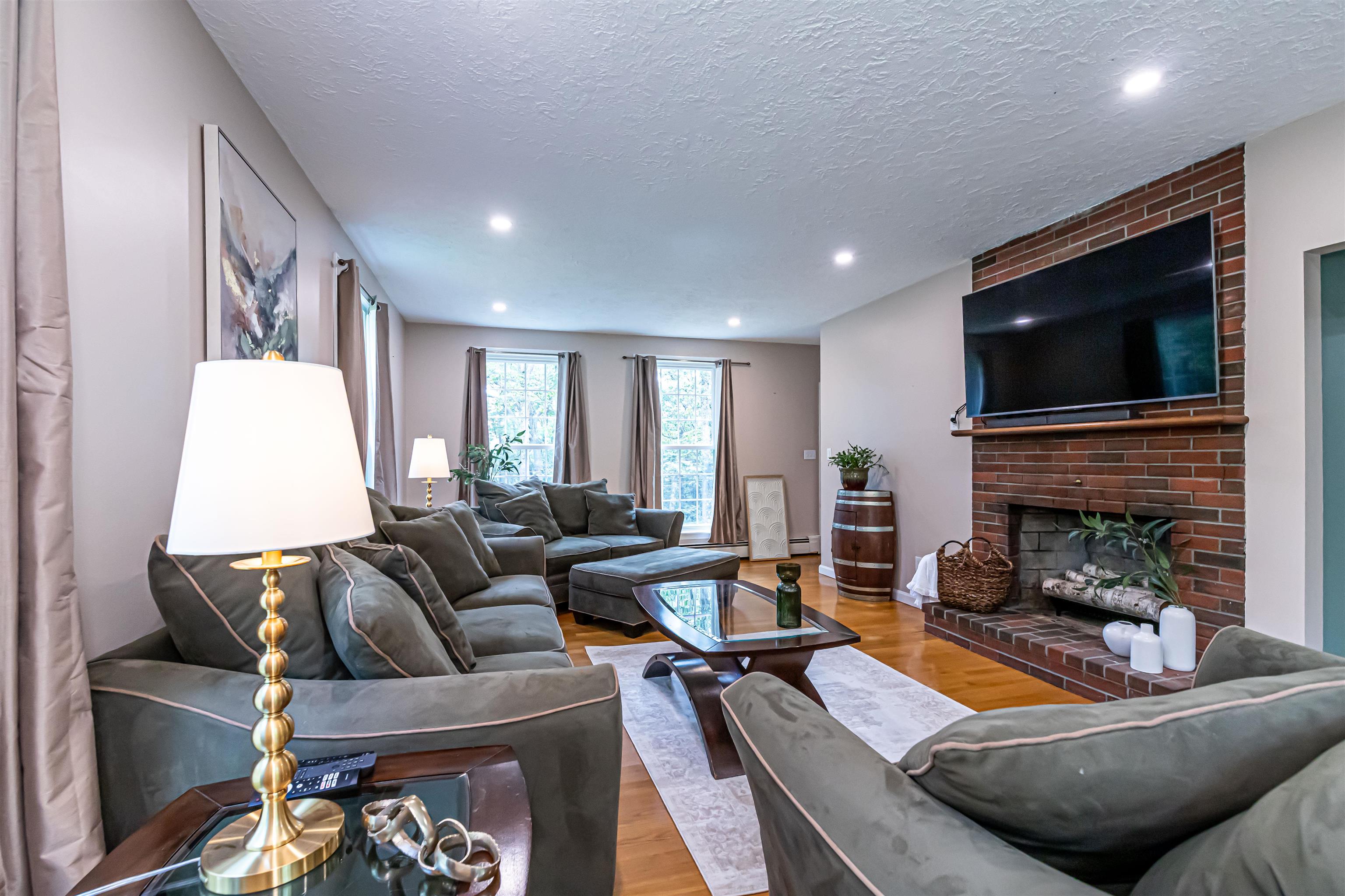 70 Governor Dinsmore Road Windham, NH 03087 - Photo 13 of 35