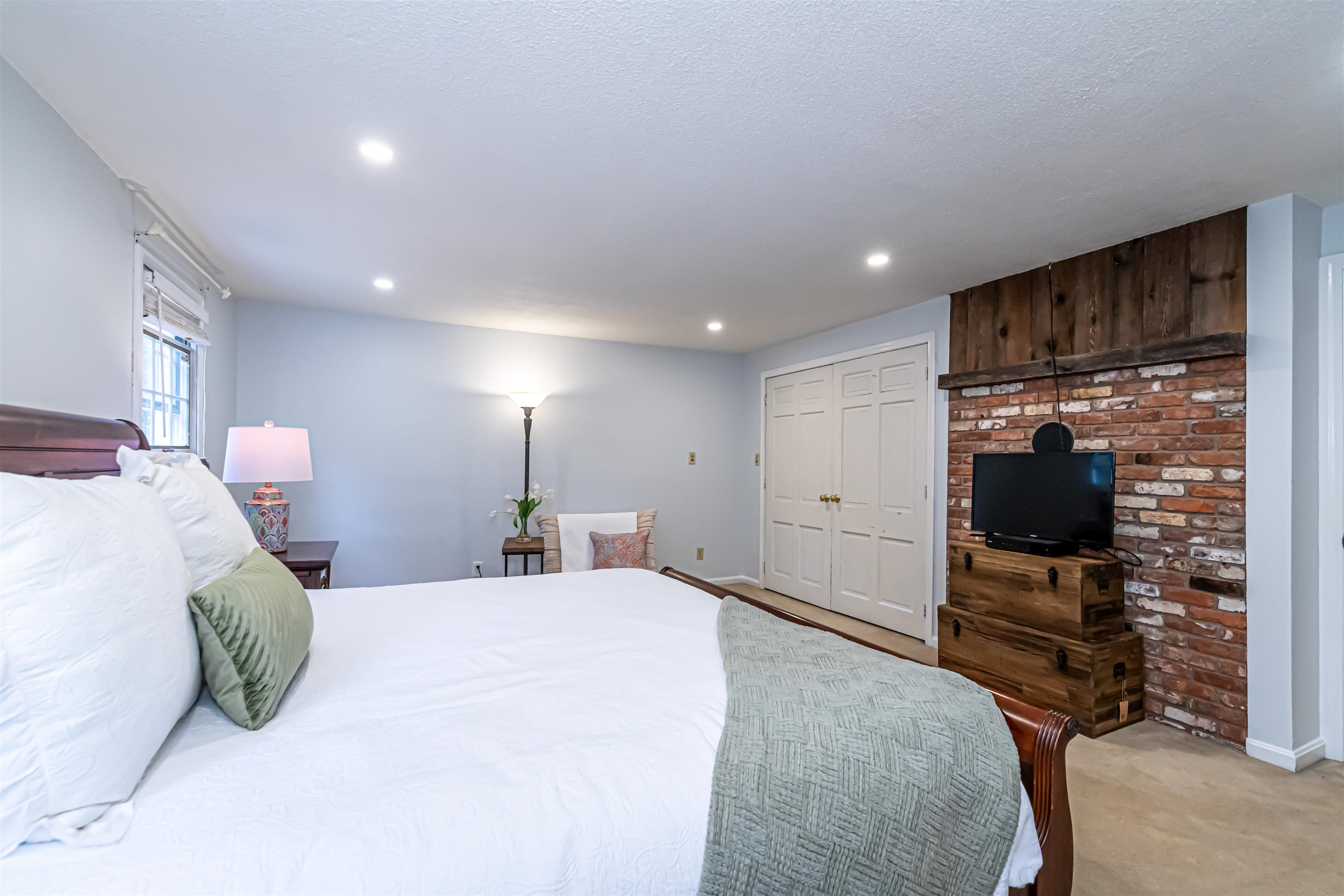 70 Governor Dinsmore Road Windham, NH 03087 - Photo 18 of 35