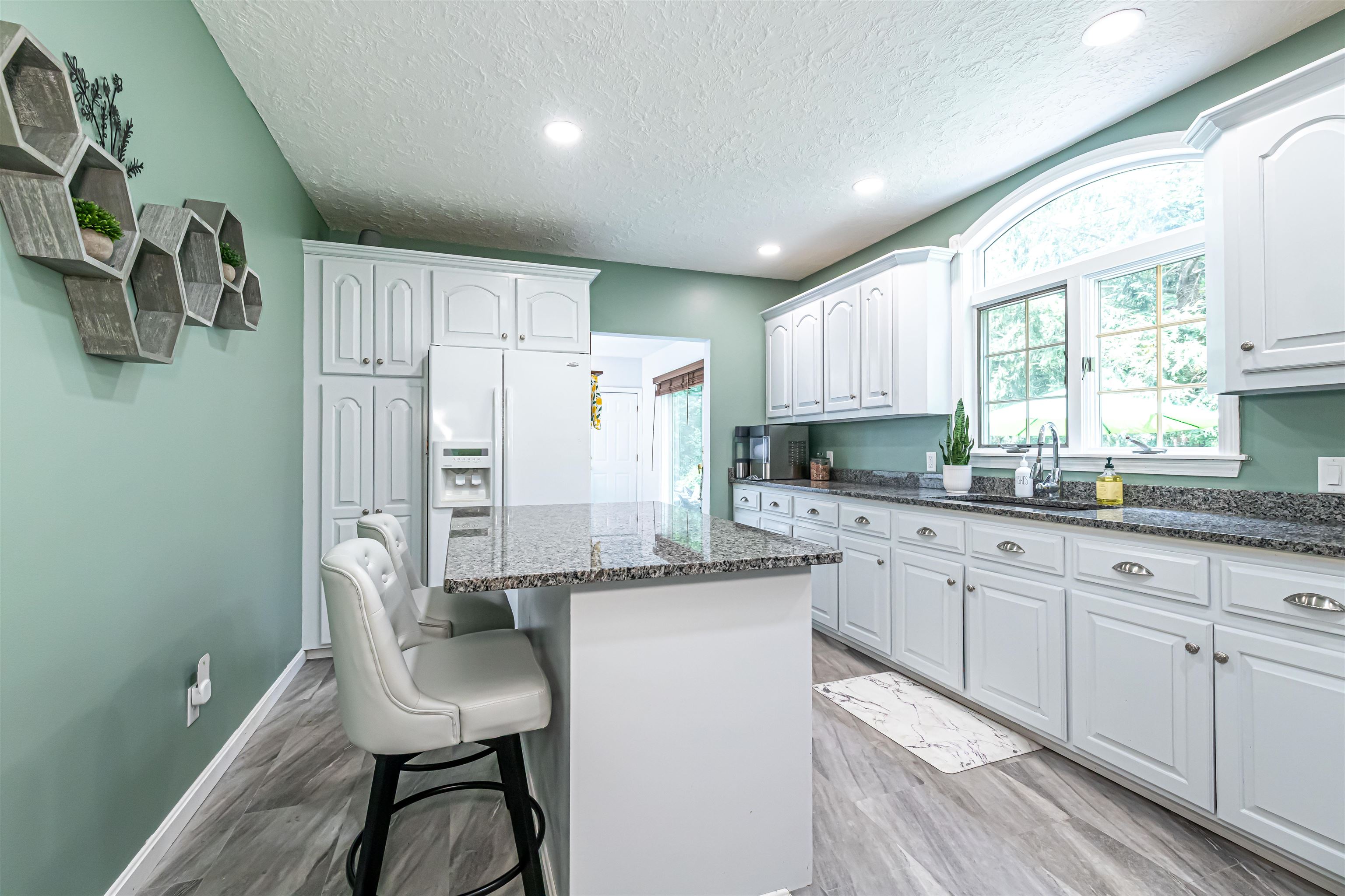 70 Governor Dinsmore Road Windham, NH 03087 - Photo 5 of 35