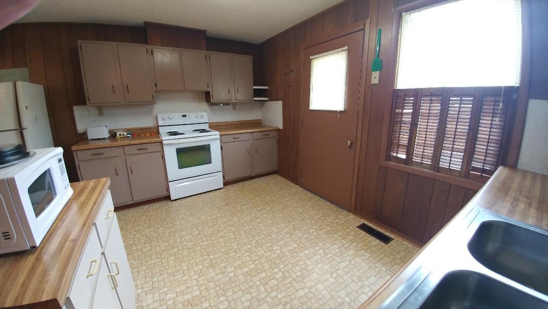 133 Jarrett Lane Oak Ridge, TN 37830 - Photo 3 of 19 thumbnail (9)