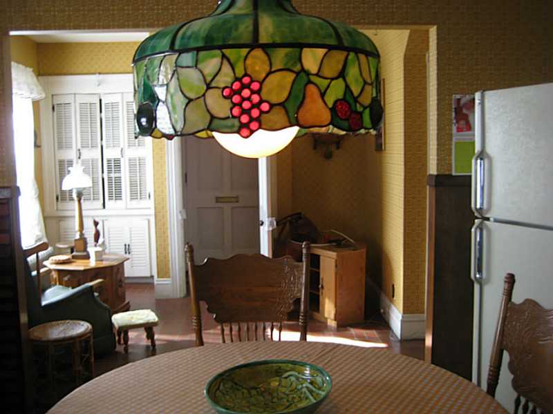 173 Power Road Pawtucket, RI 02860 - Photo 7 of 21 Dining Area.