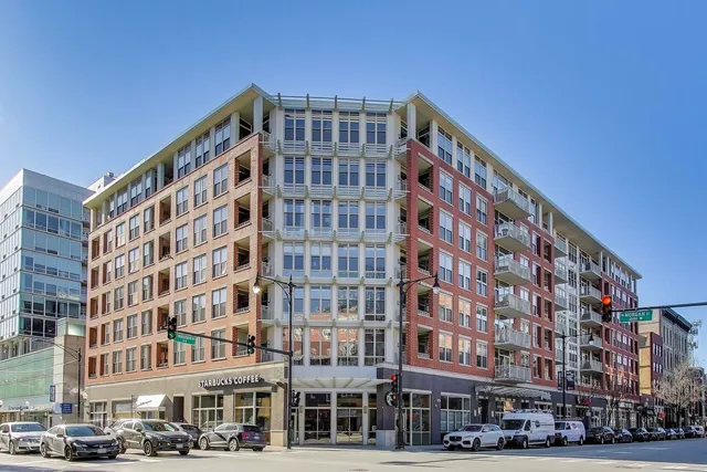 $3,450 | 1001 West Madison Street, Unit 704, Chicago, IL 60607