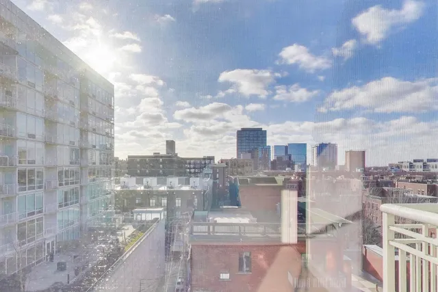 $3,450 | 1001 West Madison Street, Unit 704, Chicago, IL 60607