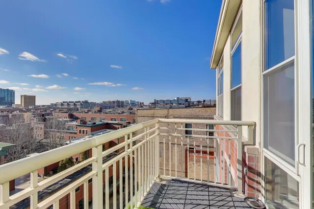 $3,450 | 1001 West Madison Street, Unit 704, Chicago, IL 60607