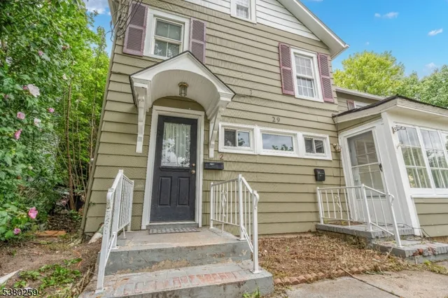 $1,800 | 29 Walnut Street, Unit 2, Sussex, NJ 07461