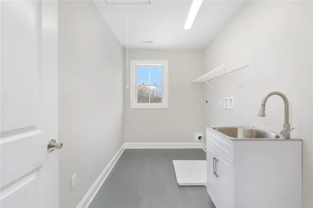 $1,428,500 | 0 Lantern Hill Drive, Cranston, RI 02921