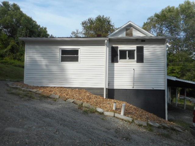 49 Beallsville Road Fredericktown, PA 15333 - Photo 3 of 23