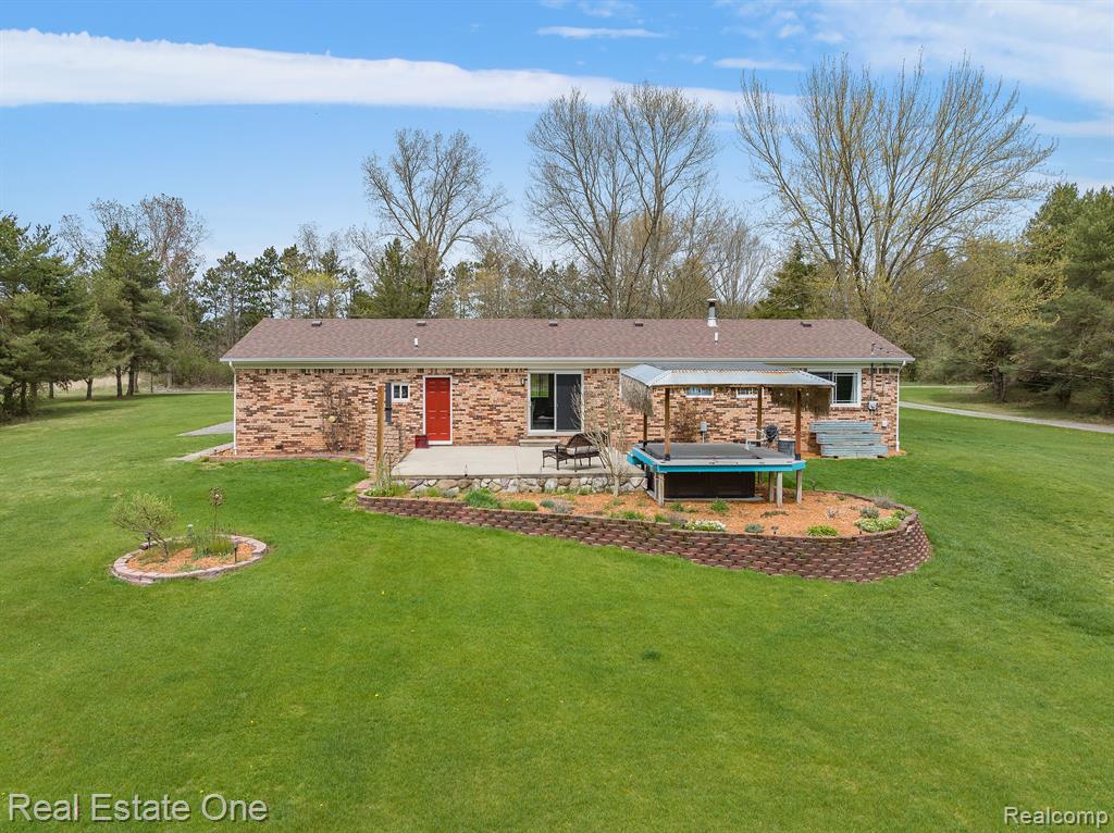9143 Cedar Lake Road Pinckney, MI 48169 - Photo 17 of 24