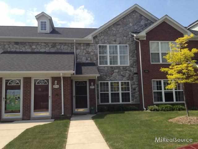 33550 Utica Road Fraser, MI 48026 - Photo 1 of 12 31149046.JPG
