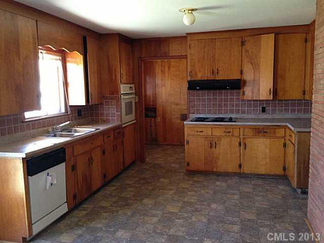 5910 South Rocky River Road Monroe, NC 28112 - Photo 3 of 16