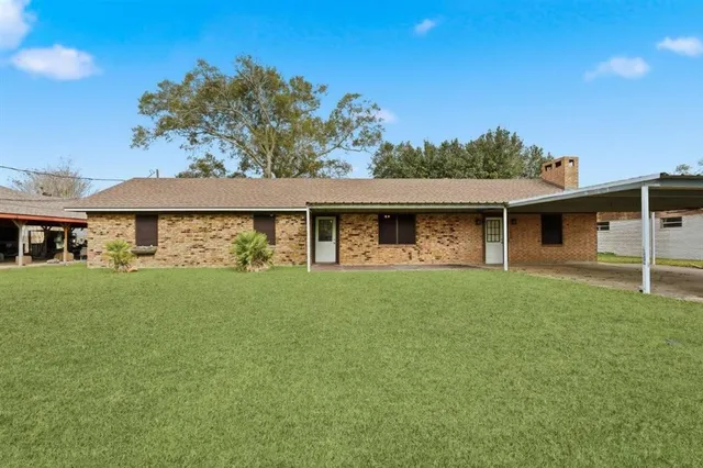 $169,900 | 909 Helen Street, Iowa, LA 70647