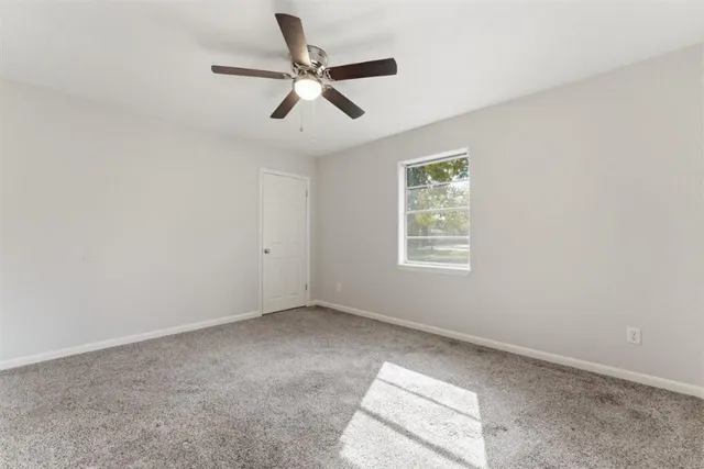 $169,900 | 909 Helen Street, Iowa, LA 70647