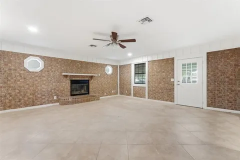 $169,900 | 909 Helen Street, Iowa, LA 70647