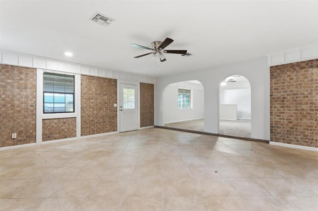 909 Helen Street Iowa, LA 70647 - Photo 3 of 25