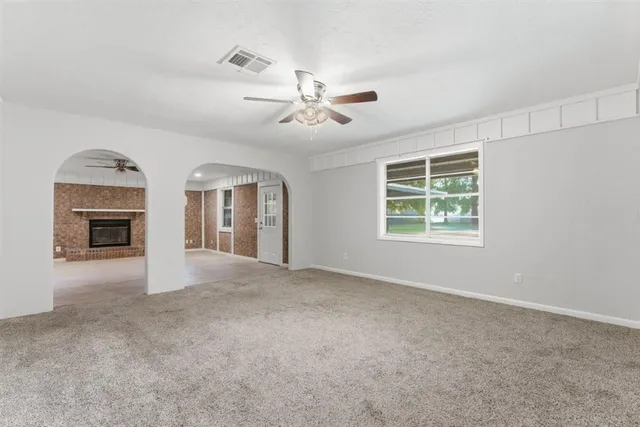 $169,900 | 909 Helen Street, Iowa, LA 70647