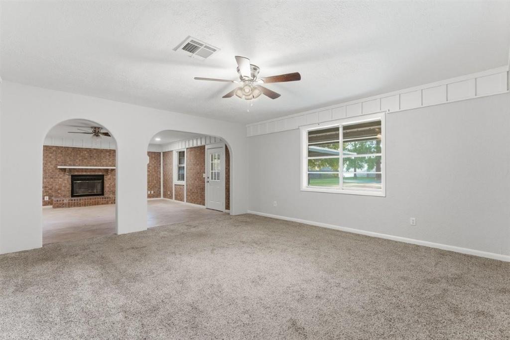 909 Helen Street Iowa, LA 70647 - Photo 5 of 25