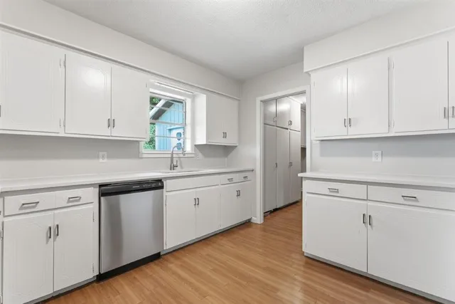 $169,900 | 909 Helen Street, Iowa, LA 70647