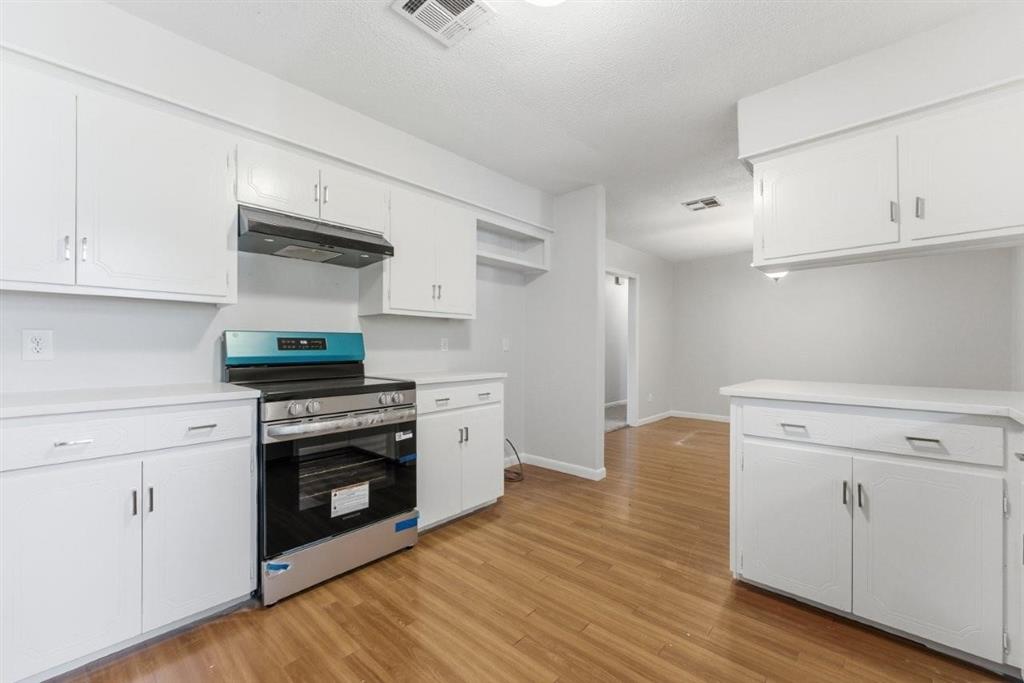 909 Helen Street Iowa, LA 70647 - Photo 8 of 25