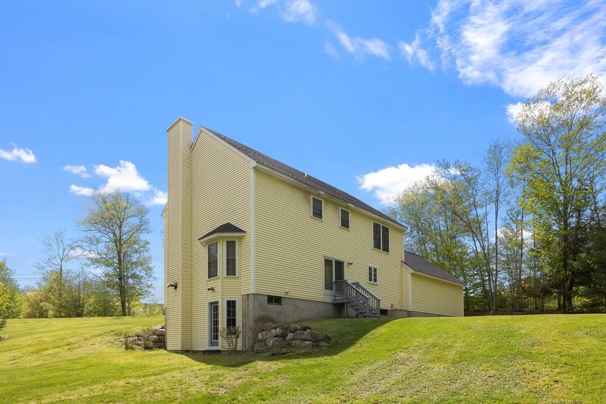40 Thistle Hill Road Loudon, NH 03307 - Photo 3 of 35