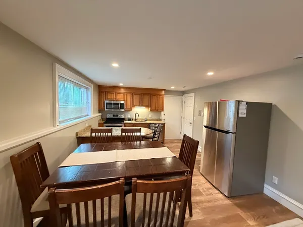 $1,600 | 300 Swanson Road, Unit 215, Boxborough, MA 01719