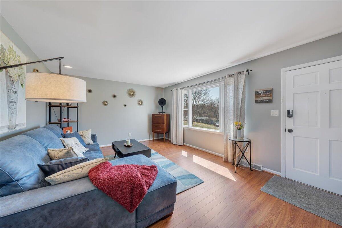5337 Daytona Road Roanoke, VA 24019 - Photo 5 of 19 07-Rapidimagery-3752