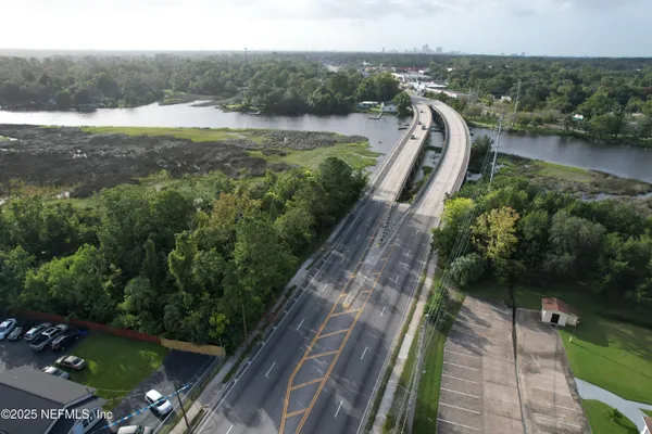 $204,900 | 8601 Lem Turner Road, Jacksonville, FL 32208