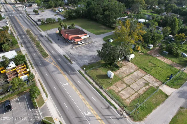 $204,900 | 8601 Lem Turner Road, Jacksonville, FL 32208