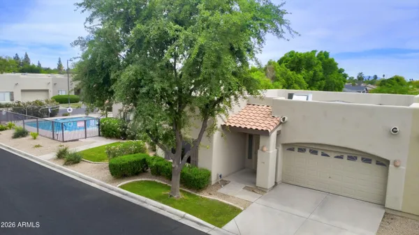 $379,900 | 440 South Val Vista Drive, Unit 54, Mesa, AZ 85204