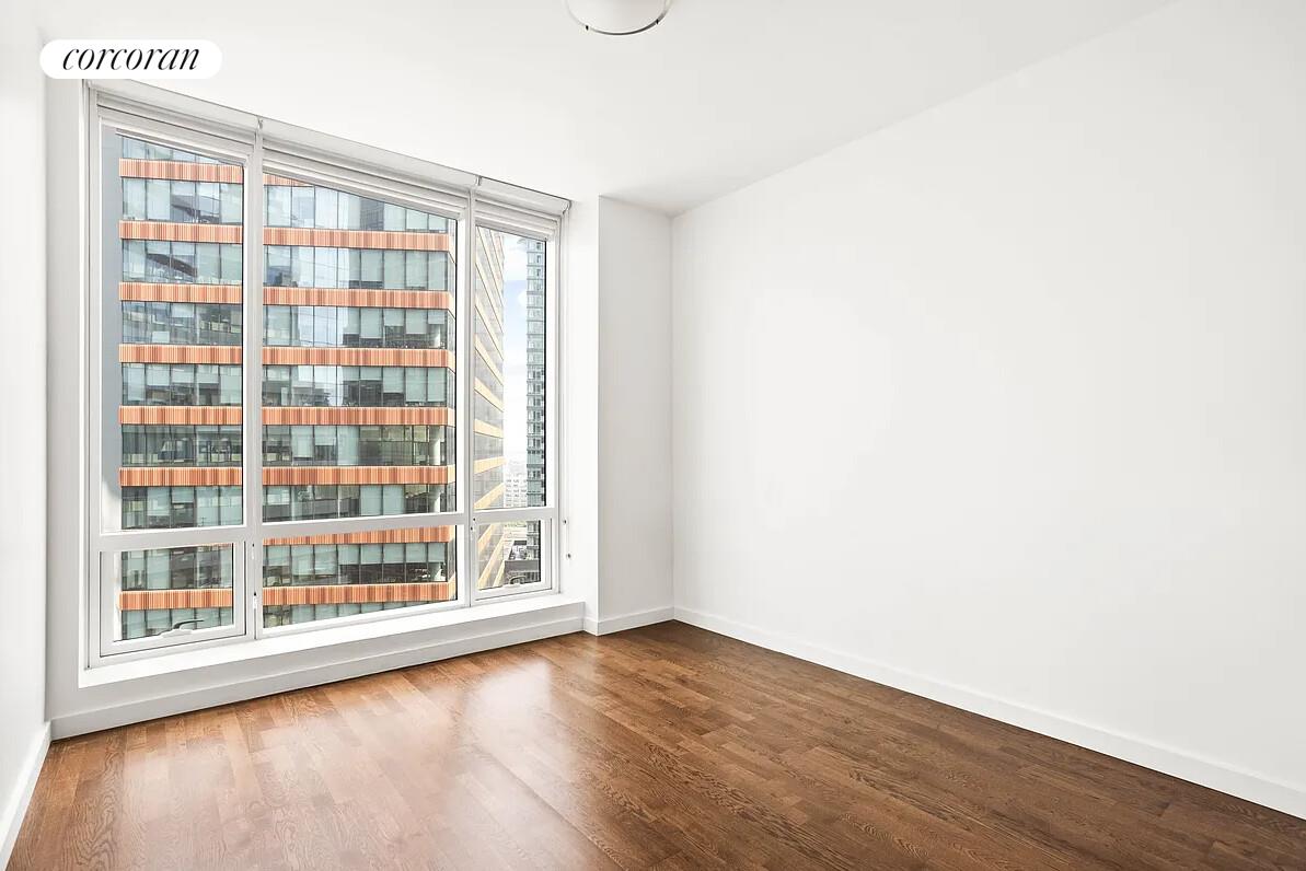 27-17 42nd Road, Unit 4G Queens, NY 11101 - Photo 3 of 7