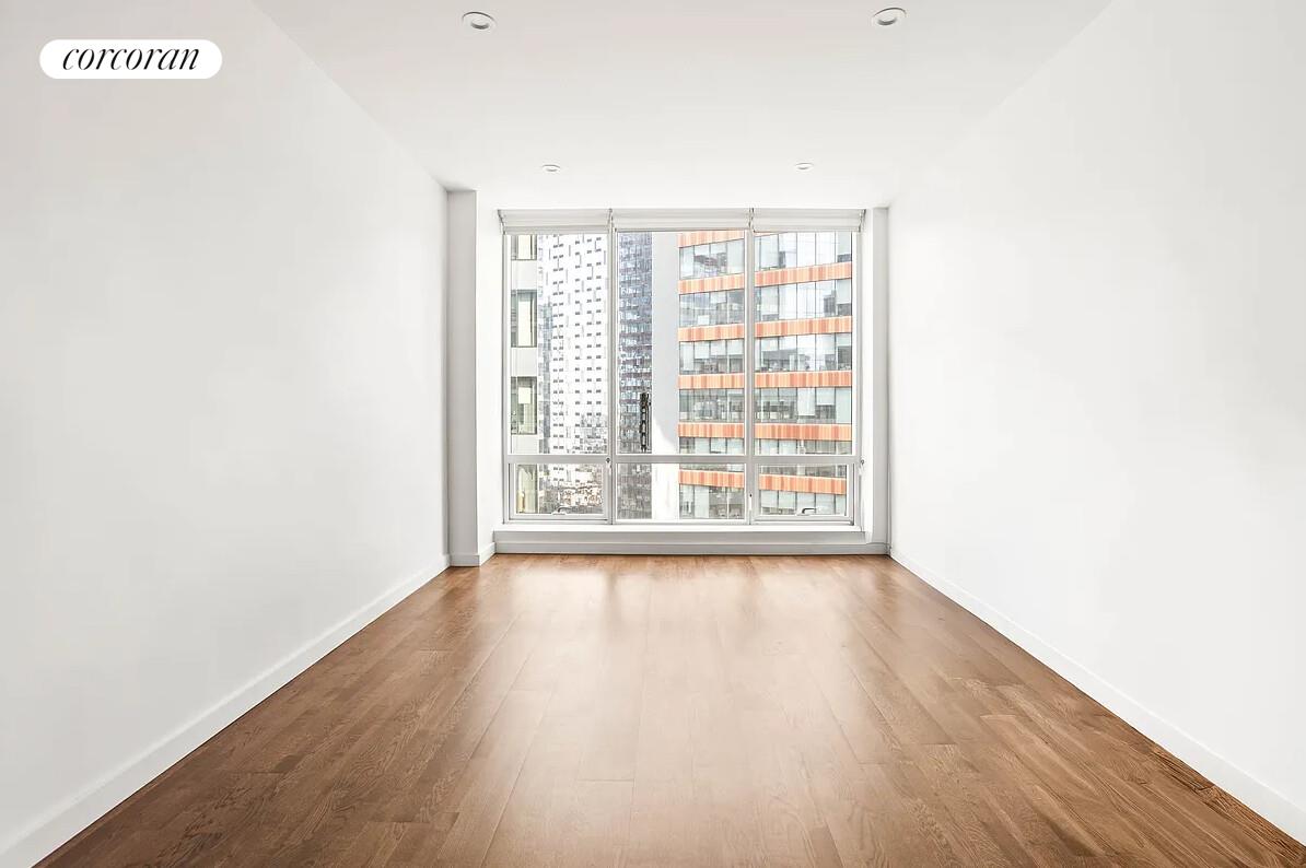 27-17 42nd Road, Unit 4G Queens, NY 11101 - Photo 5 of 11