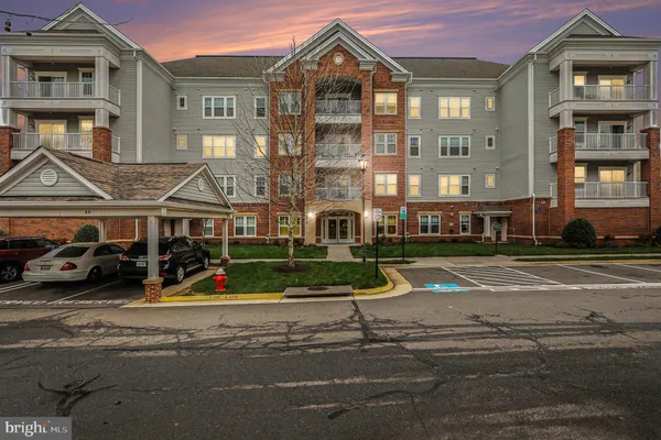 $3,200 | 20655 Hope Spring Terrace, Unit 304, Ashburn, VA 20147