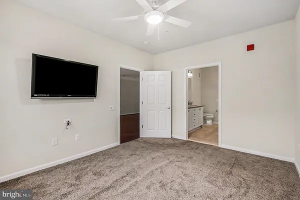 $3,200 | 20655 Hope Spring Terrace, Unit 304, Ashburn, VA 20147