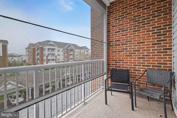 $3,200 | 20655 Hope Spring Terrace, Unit 304, Ashburn, VA 20147