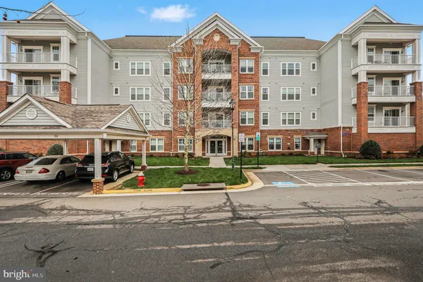 $3,200 | 20655 Hope Spring Terrace, Unit 304, Ashburn, VA 20147