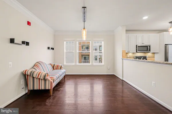 $3,200 | 20655 Hope Spring Terrace, Unit 304, Ashburn, VA 20147