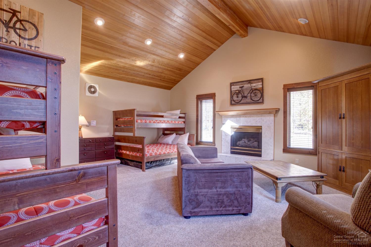 18199 Oregon Loop Sunriver, OR 97707 - Photo 20 of 25 Additional Photo