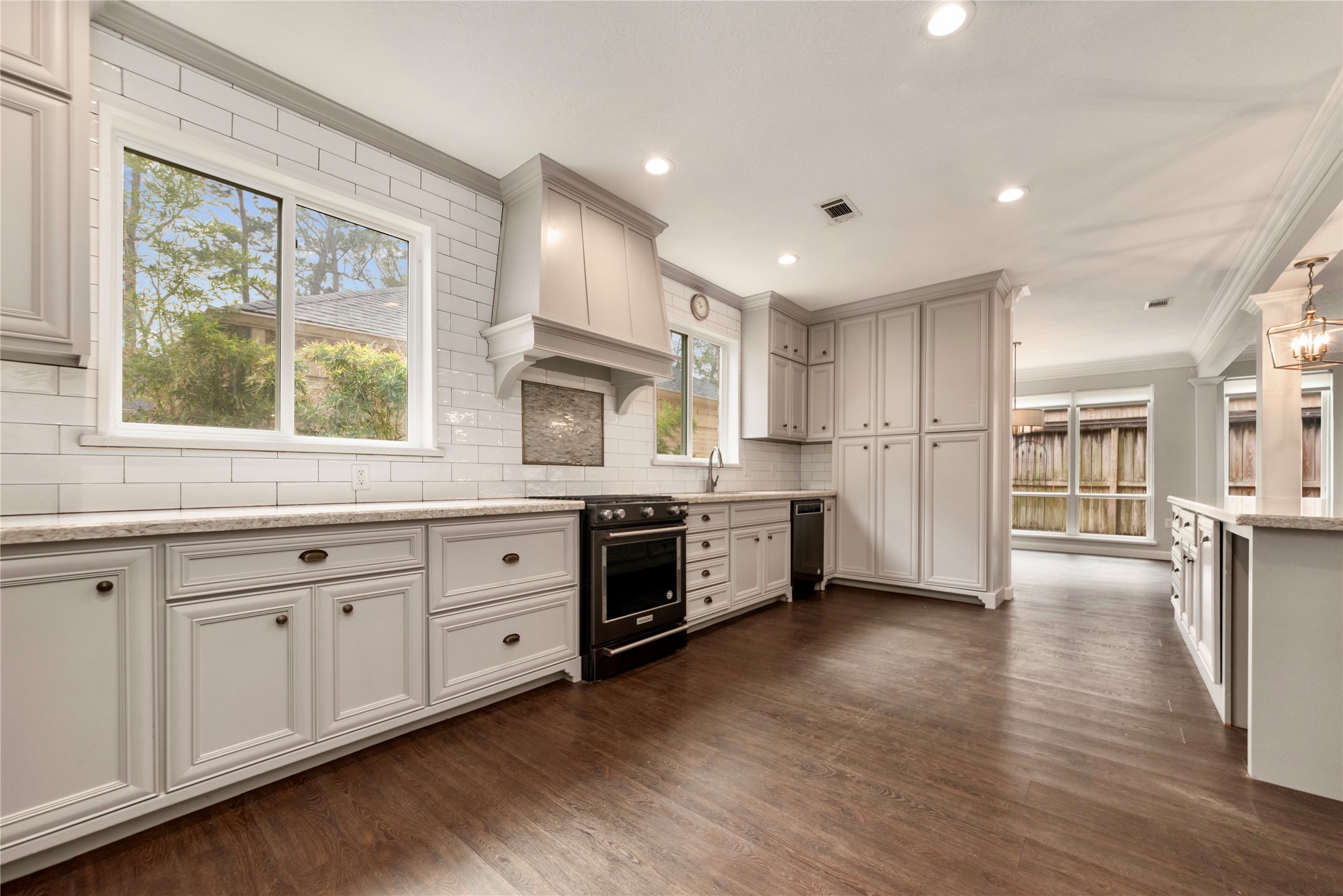 3206 Laurel Point Court Houston, TX 77339 - Photo 9 of 25