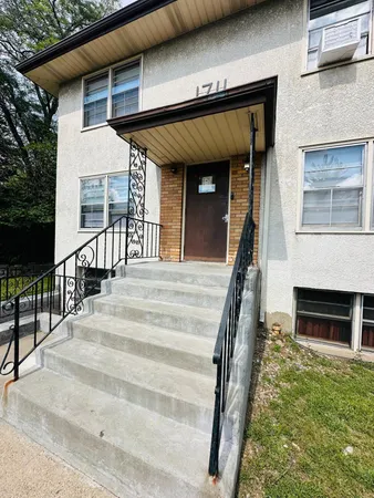 $1,250,000 | 1711 7th Street East, St. Paul, MN 55106