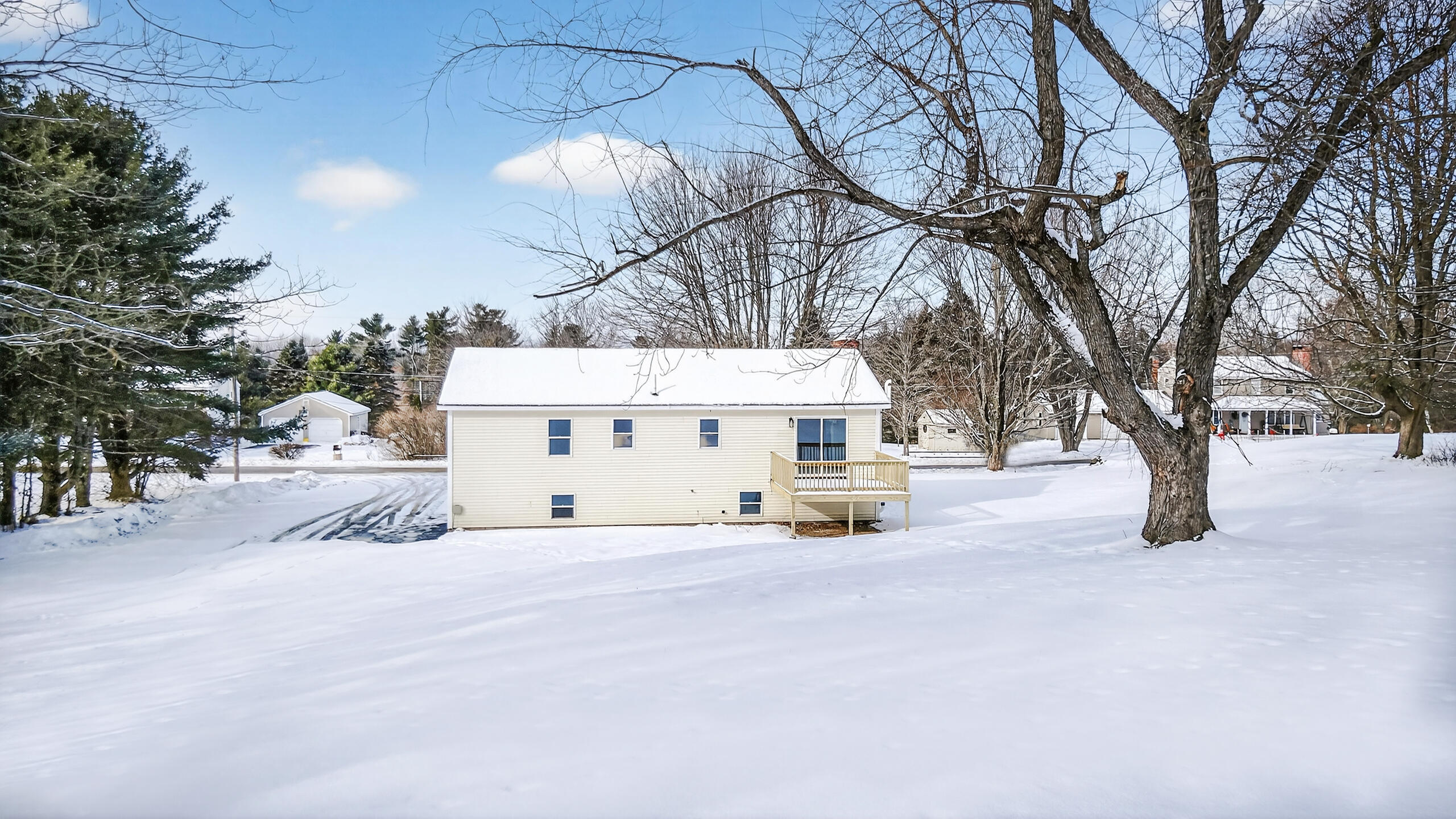 5 Mountain View Lane Standish, ME 04084 - Photo 12 of 64 5 Mountaian View Ln Standish ME (13)