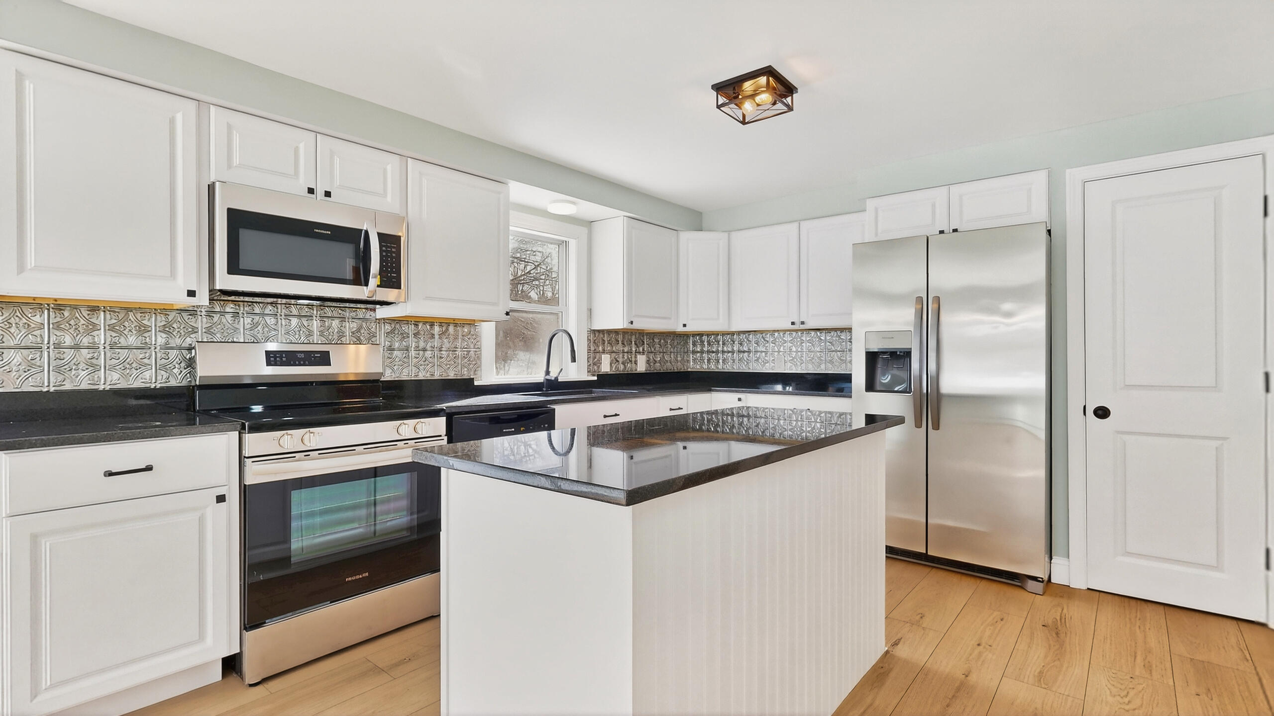 5 Mountain View Lane Standish, ME 04084 - Photo 23 of 64 5 Mountain View Ln Standish ME (8)